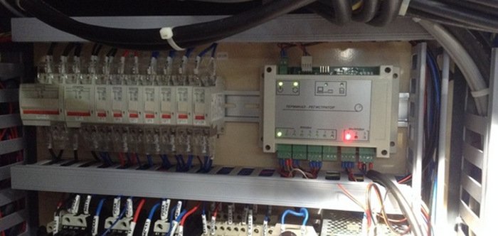 Установка блока мониторинга “Регистратора ТР-05” в электрошкаф станка